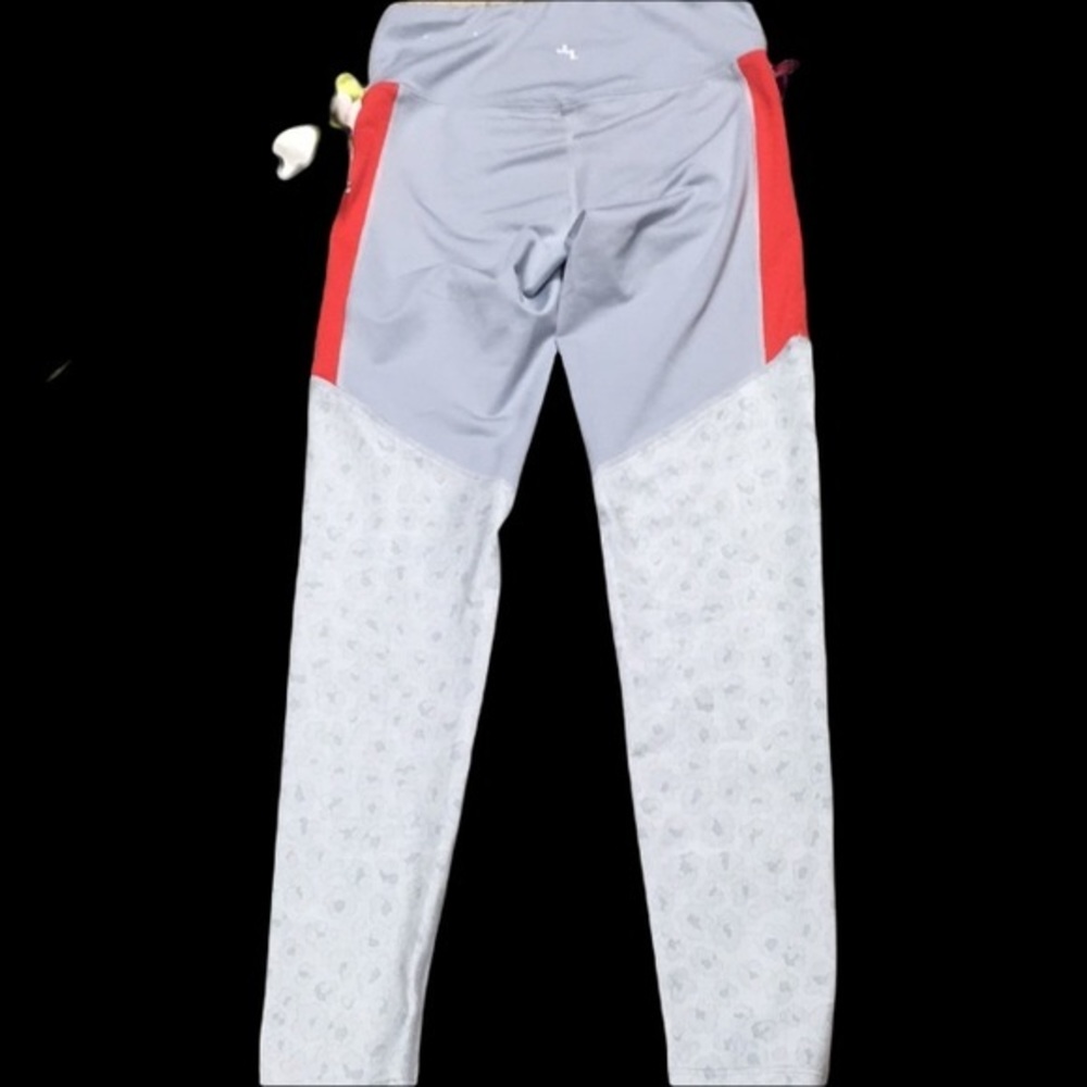 Exercise Workout Outfit XS - Picture 9 of 10